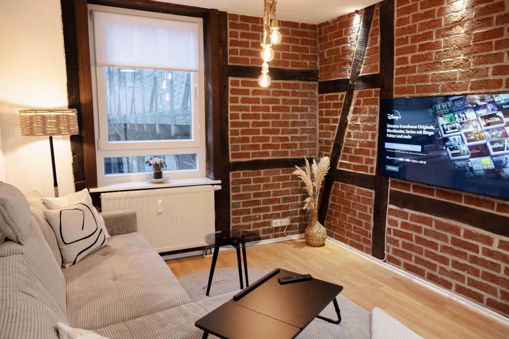 Jasta Homes Altstadt, Zentral, Ueberdachter Parkplatz, Netflix, Vollausstattung, Loft, Modern Und Komfort Хамельн Экстерьер фото