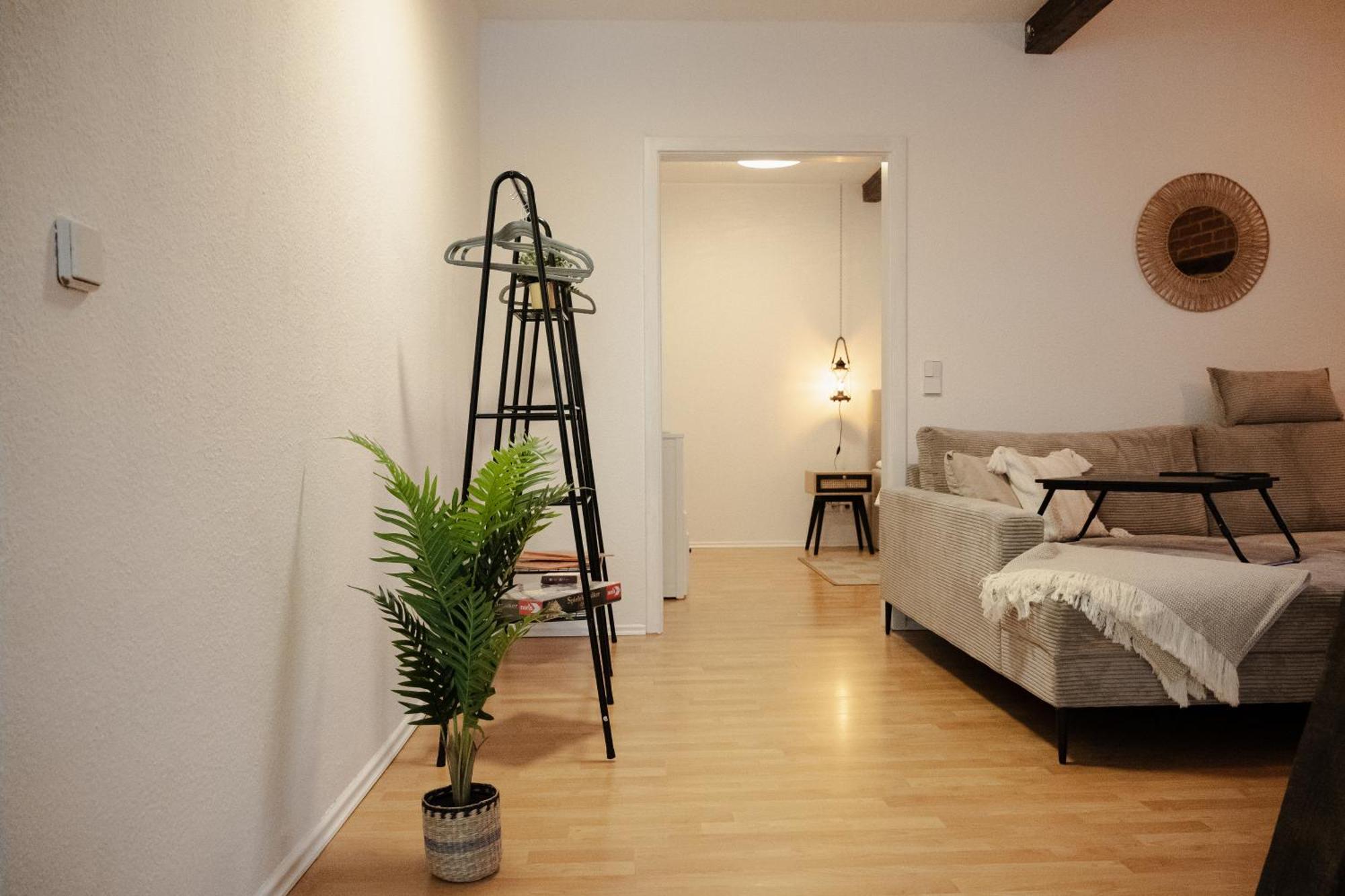 Jasta Homes Altstadt, Zentral, Ueberdachter Parkplatz, Netflix, Vollausstattung, Loft, Modern Und Komfort Хамельн Экстерьер фото