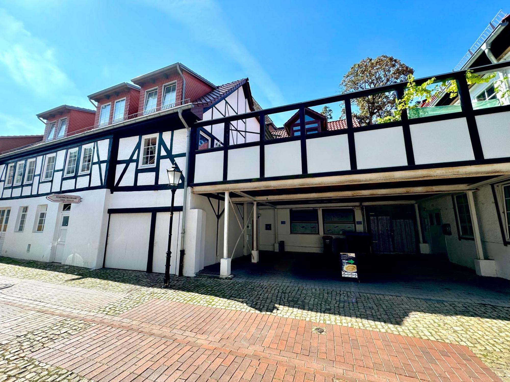 Jasta Homes Altstadt, Zentral, Ueberdachter Parkplatz, Netflix, Vollausstattung, Loft, Modern Und Komfort Хамельн Экстерьер фото